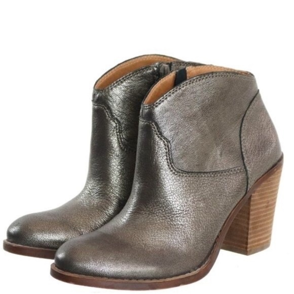 Lucky Brand Eller Almond Toe Ankle Bootie size 6 Pewter grey. - Picture 1 of 12